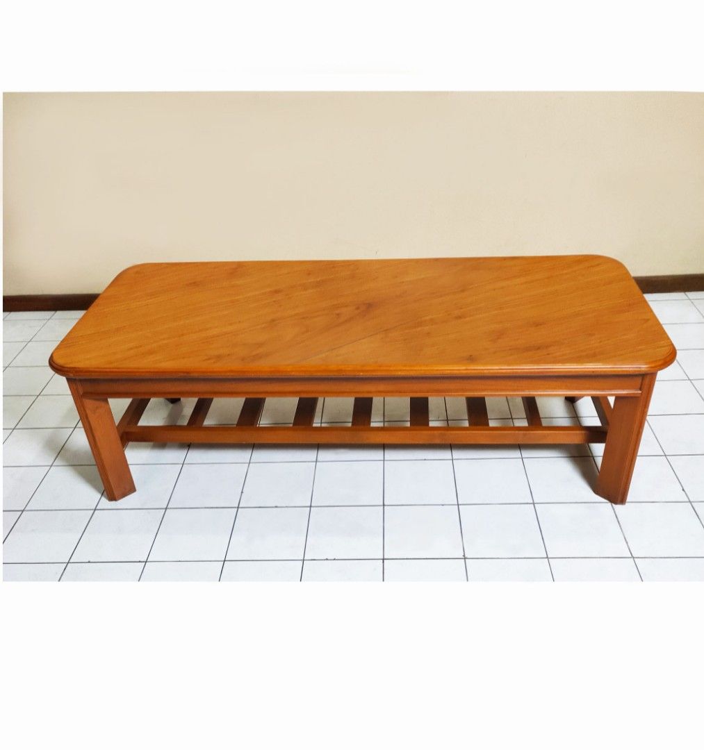 Meja Ruang Tamu, Perabotan Rumah di Carousell