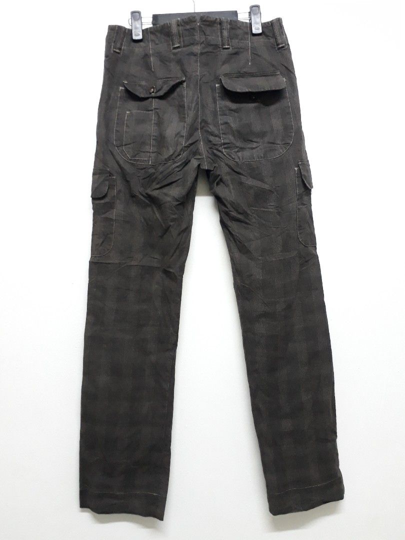 METRICO CHECKERED CARGO PANT, Men's Fashion, Bottoms, Trousers on Carousell