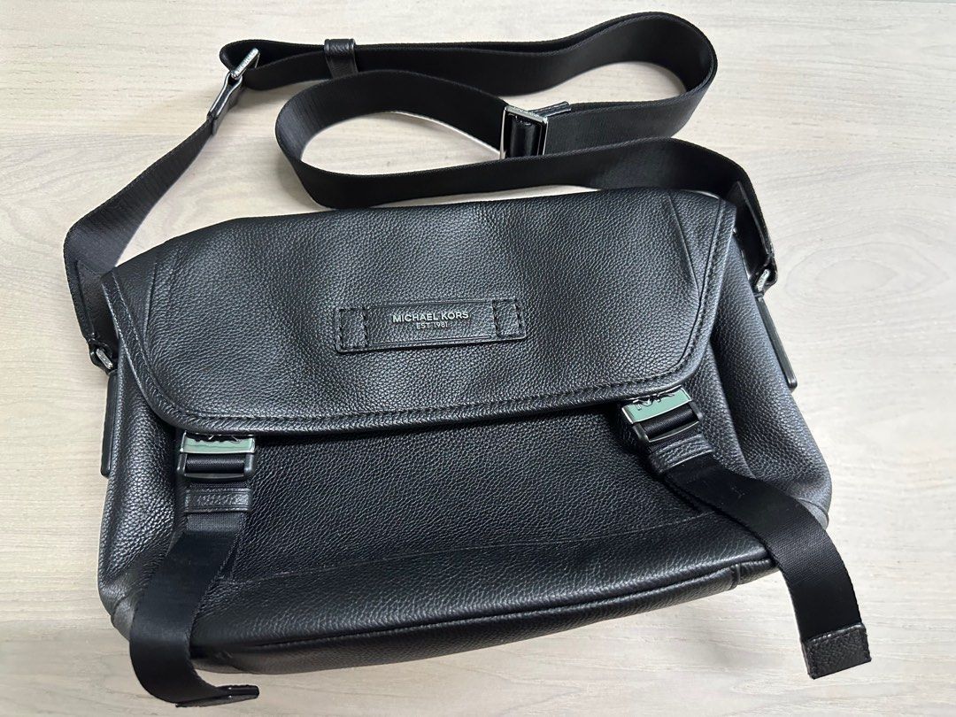 Michael kors bike bag outlet