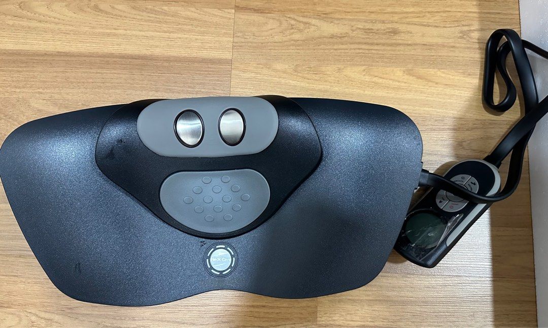 Multi Function Cervitical Traction Device (Category: Massage Devices) located in Kota Kinabalu. Submitted by luv4life (Listing ID 1213002143, Image 2). Description: * Neck pain relief * Neck stretcher * With heat therapy * As good as new * 100% Working condition * FREE Portable back massage .