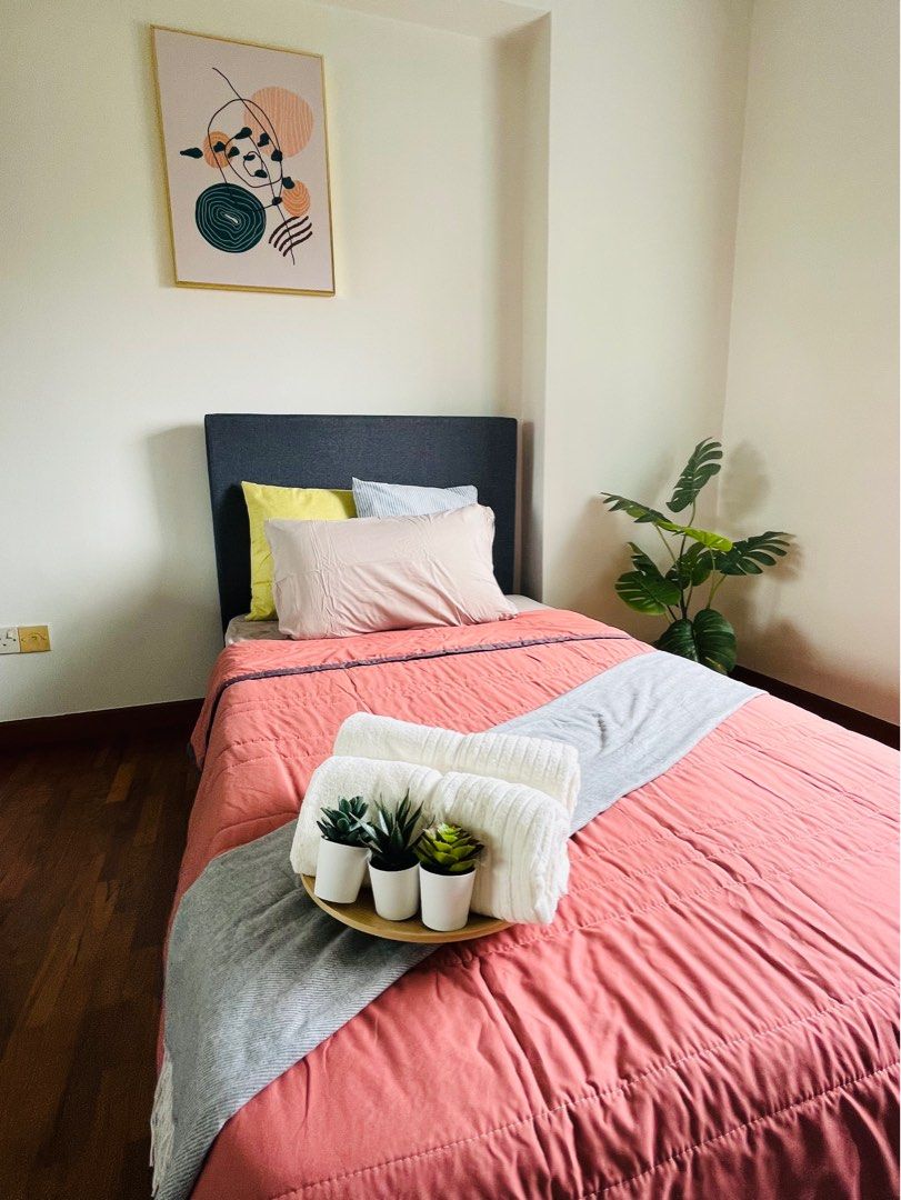 New Breezy Rooms For Rent In Jurong East area! Near Jurong MRT