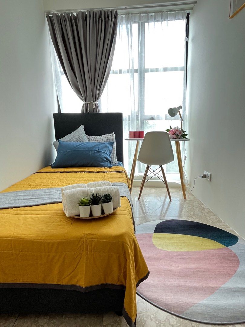 New Breezy Rooms For Rent In Jurong East area! Near Jurong MRT