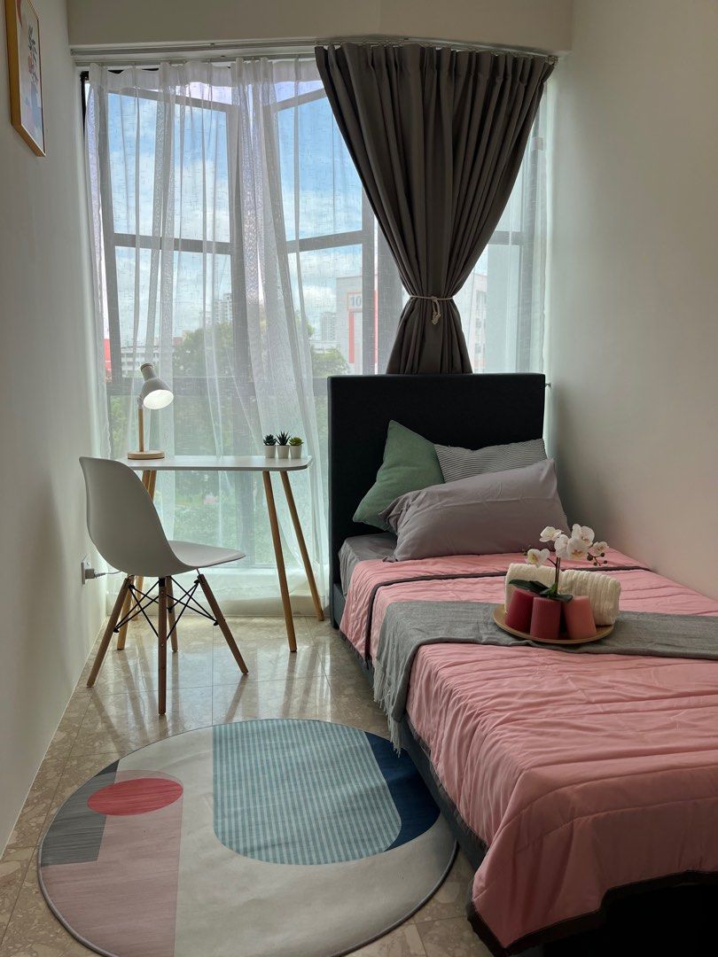 New Breezy Rooms For Rent In Jurong East area! Near Jurong MRT