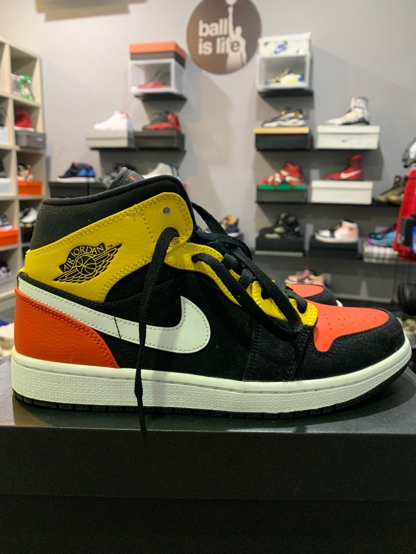 Jordan 1 mid amarillo hotsell