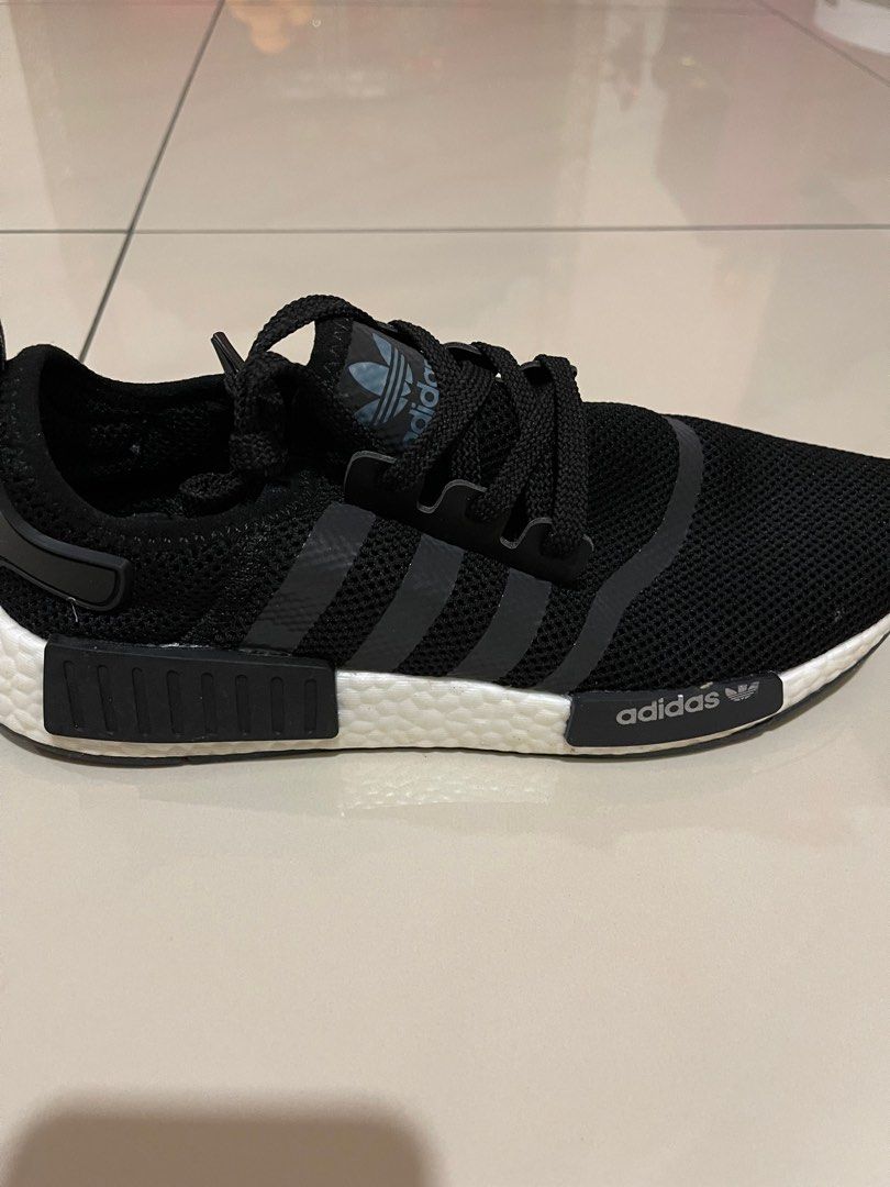 NMD R1 V2 BLACK Size 42 Men s Fashion Footwear Sneakers on