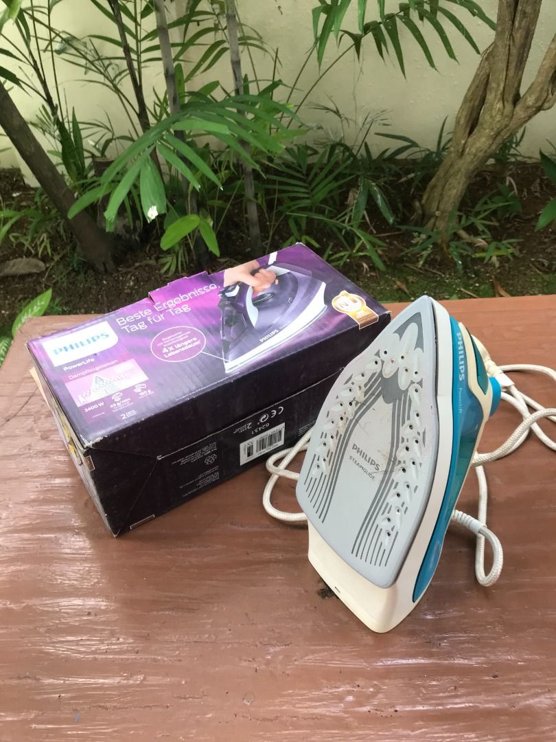 Philips Power Life steam iron 21300w. In good working condition., TV