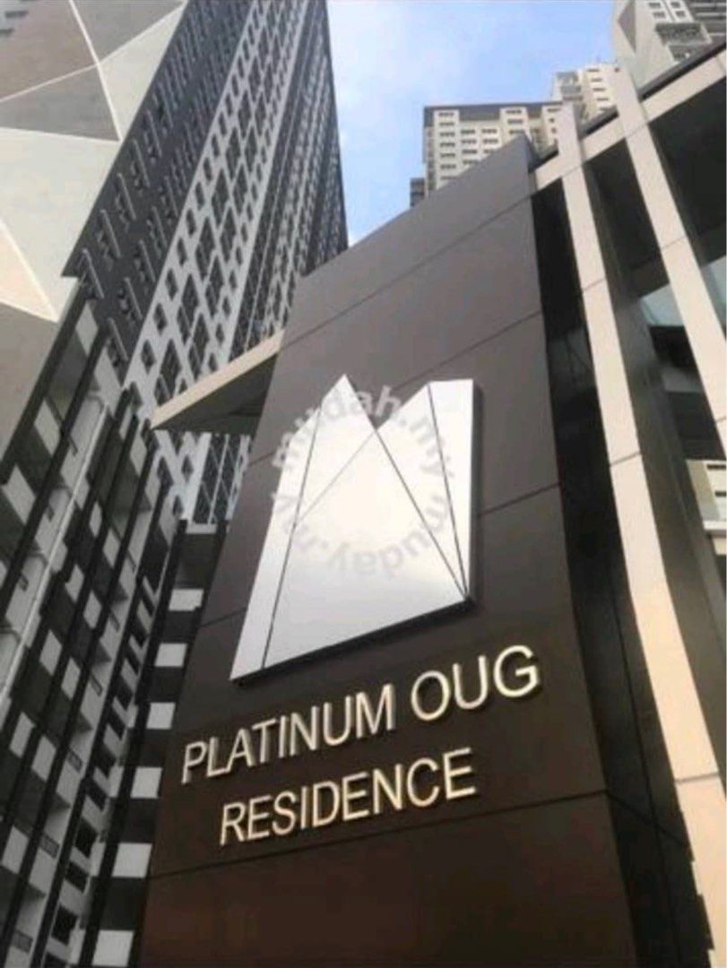 Platinum OUG room, Property, Rentals on Carousell