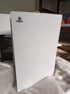PS5 Digital edition with extra controller and charging station 