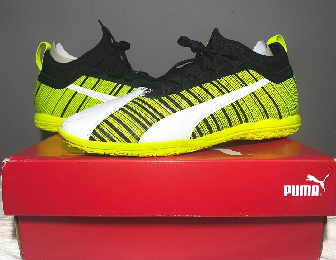 Puma One 5.3 IT FUTSAL Men s Fashion Footwear Sneakers on Carousell