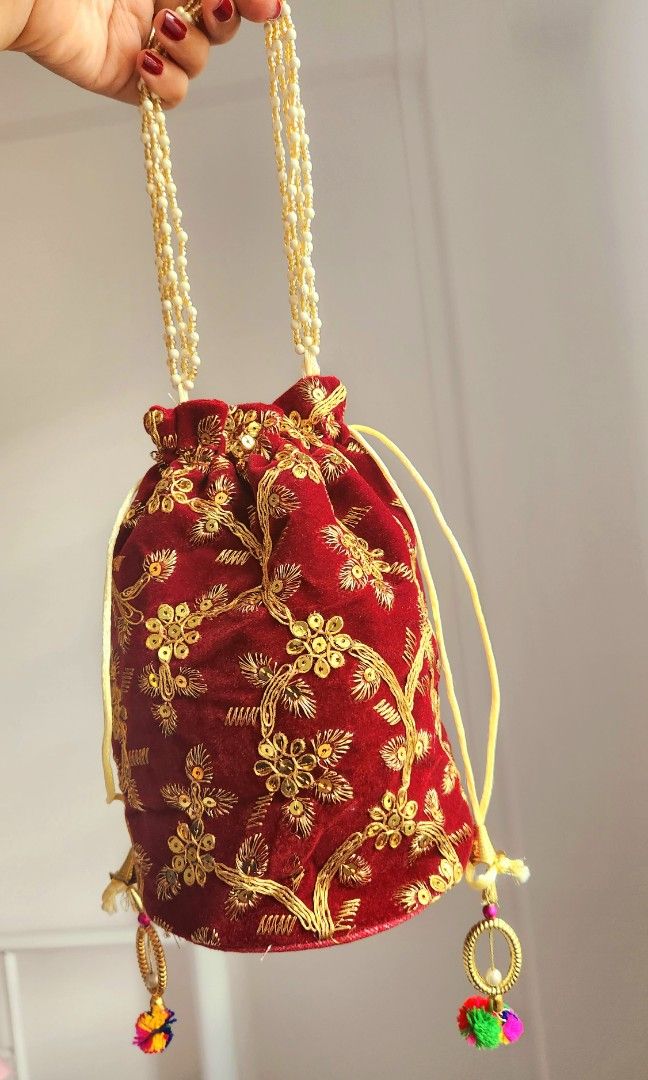 Red velvet hotsell potli bags