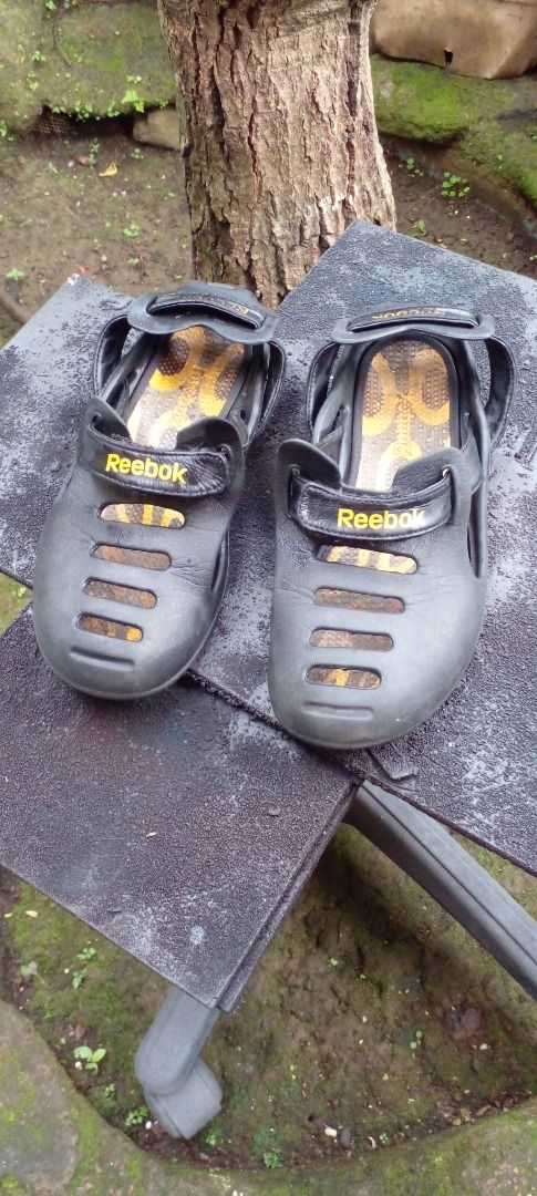 Sandal reebok kobo cheap quest