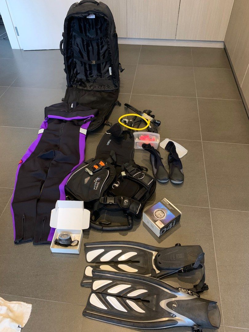 Scuba diving set, Sports Equipment, Other Sports Equipment and Supplies