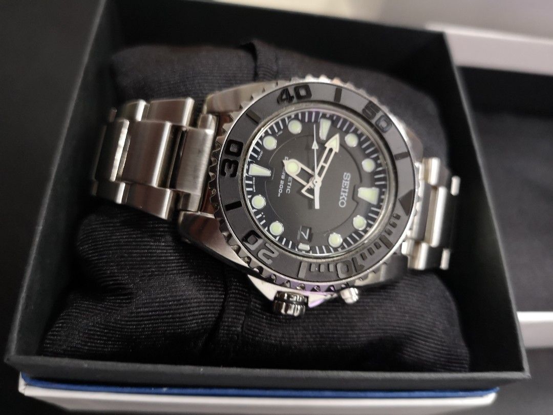 Seiko SKA371P1 Kinetic Diver, Men's Fashion, Watches & Accessories, Watches  on Carousell
