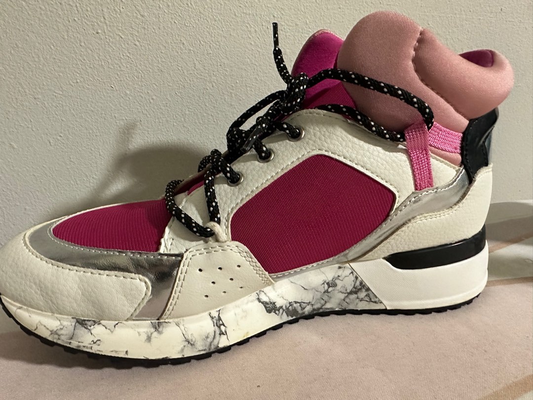 Shoes, Men's Fashion, Footwear, Sneakers on Carousell