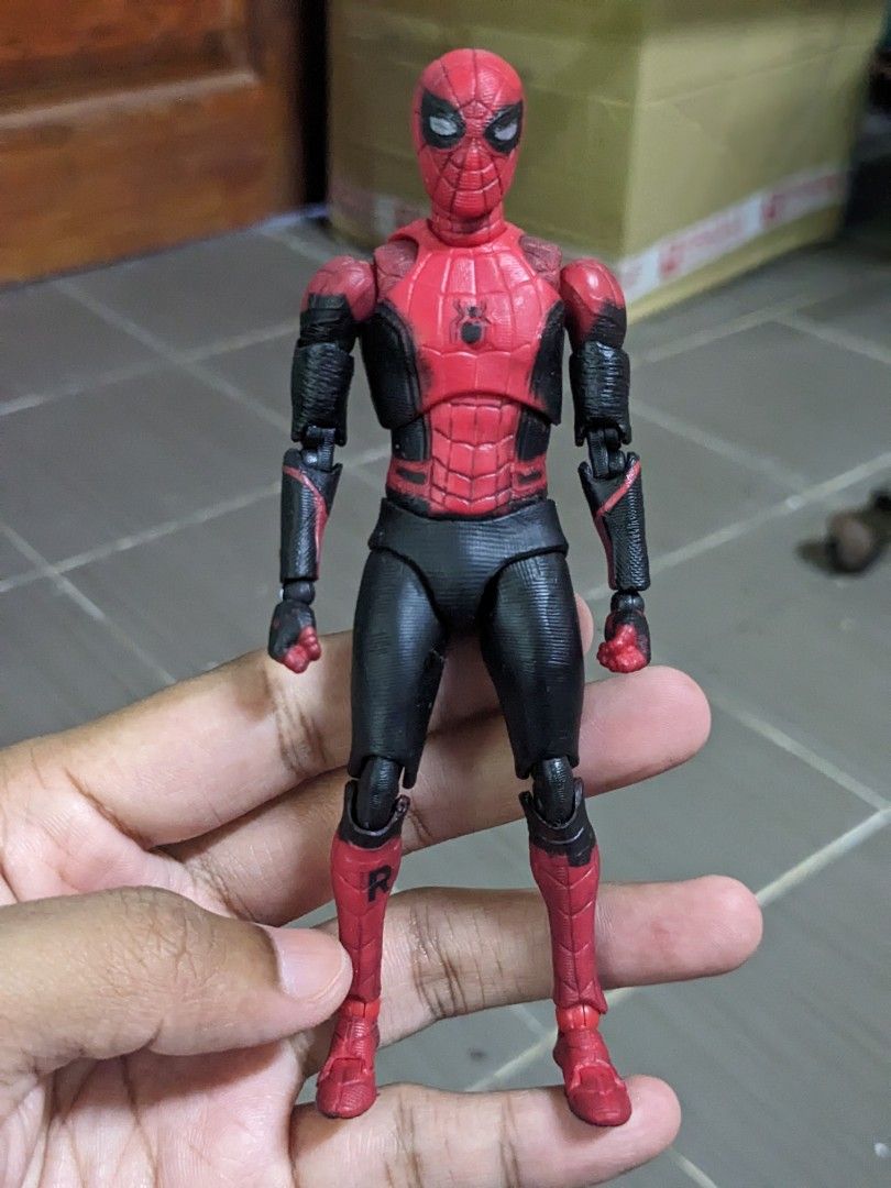 Mafex spider man far from home outlet