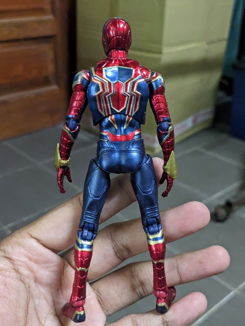 Mafex iron spiderman outlet