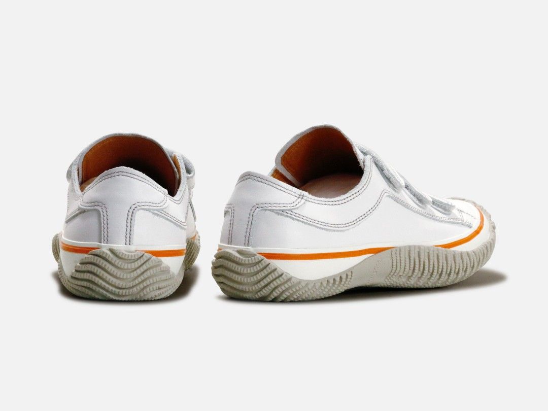 White sales kangaroo shoes