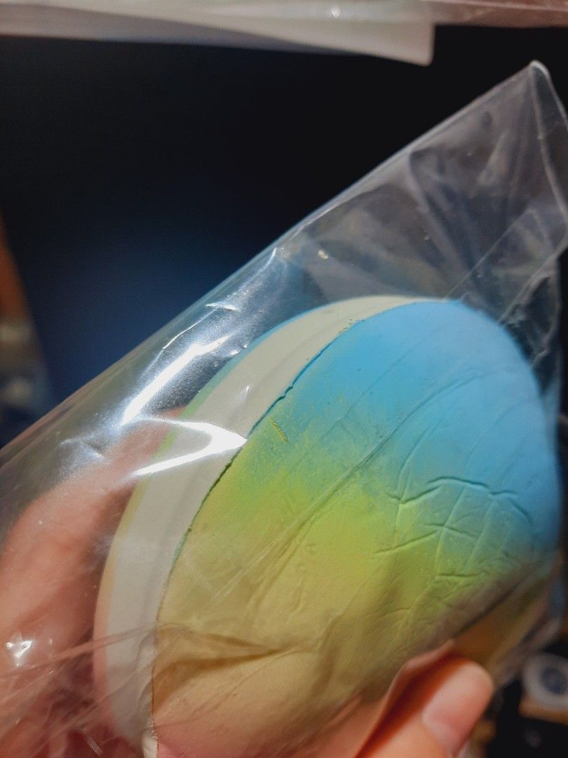 Squishy （分類：設計師玩具及盲盒）位於 Hong Kong。 由 kyl.cc_ 提交（商品編號 1213112655，圖片 7）。簡介： qyop (big size with box) --->condi shown dm if int -Won't refund any after mailing -mail only (alipay) /think twice b4 you purchase/ thanksss~~~。