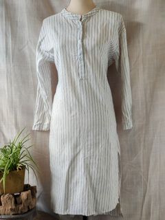 (Category: ) located in . Submitted by RKsWardrobe (Listing ID 1213020123, Image 1). Description: .