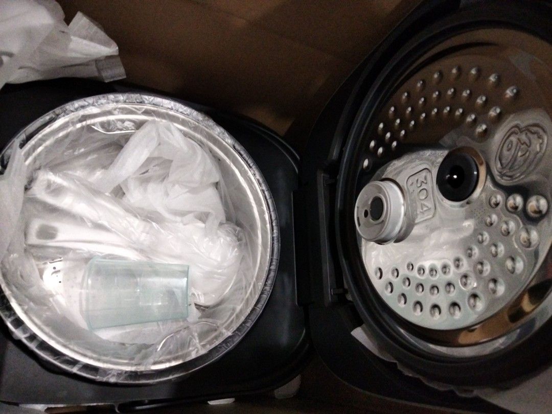 Toshiba Low Sugar rice cooker 1.8L, Furniture & Home Living