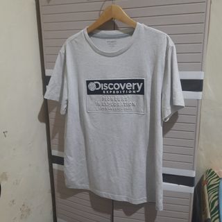 Tshirt Kaos Discovery Embose