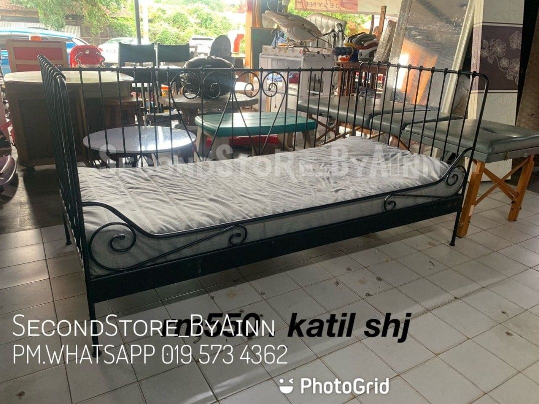 Used Daybed, Furniture & Home Living, Furniture, Bed Frames