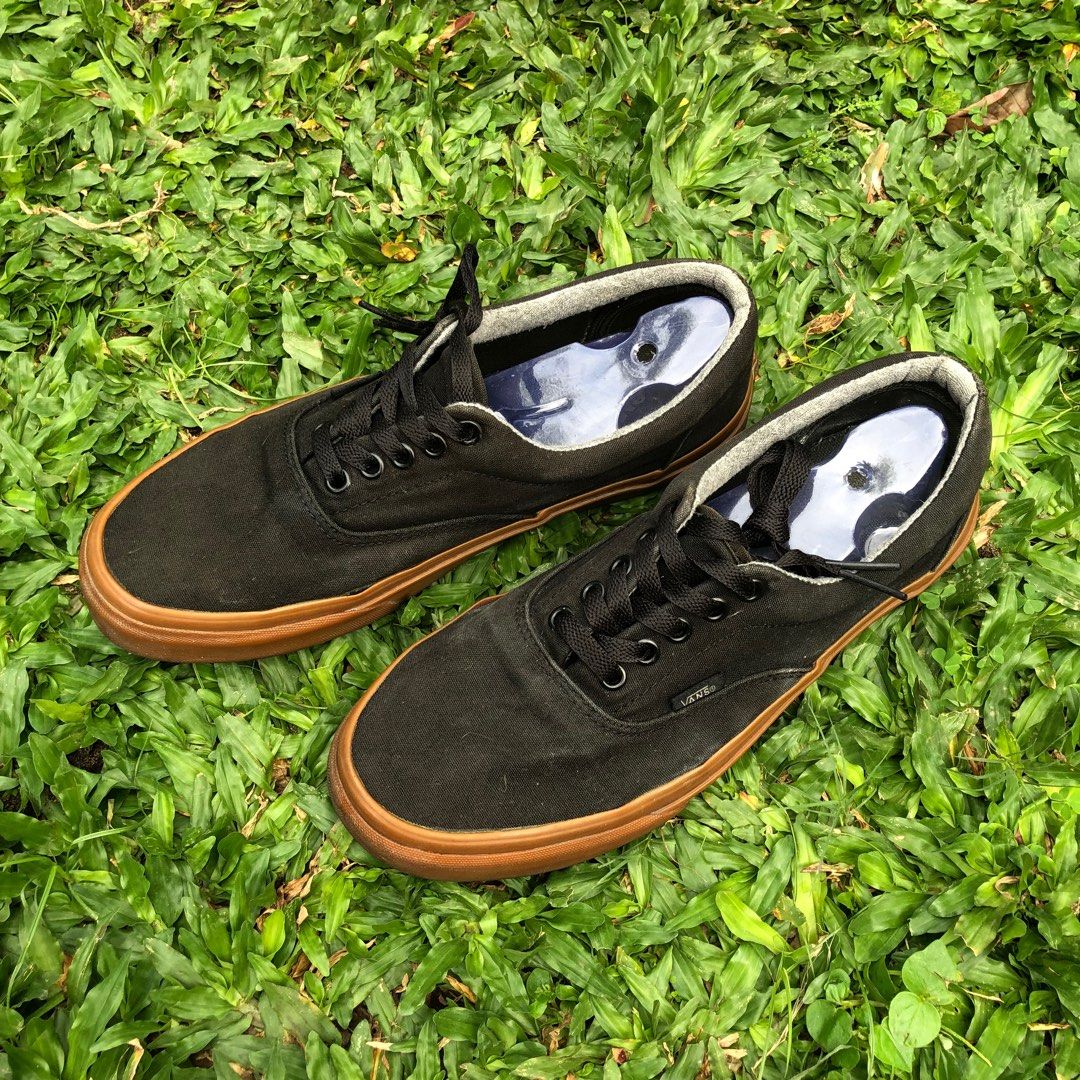 Vans black store gum sole philippines
