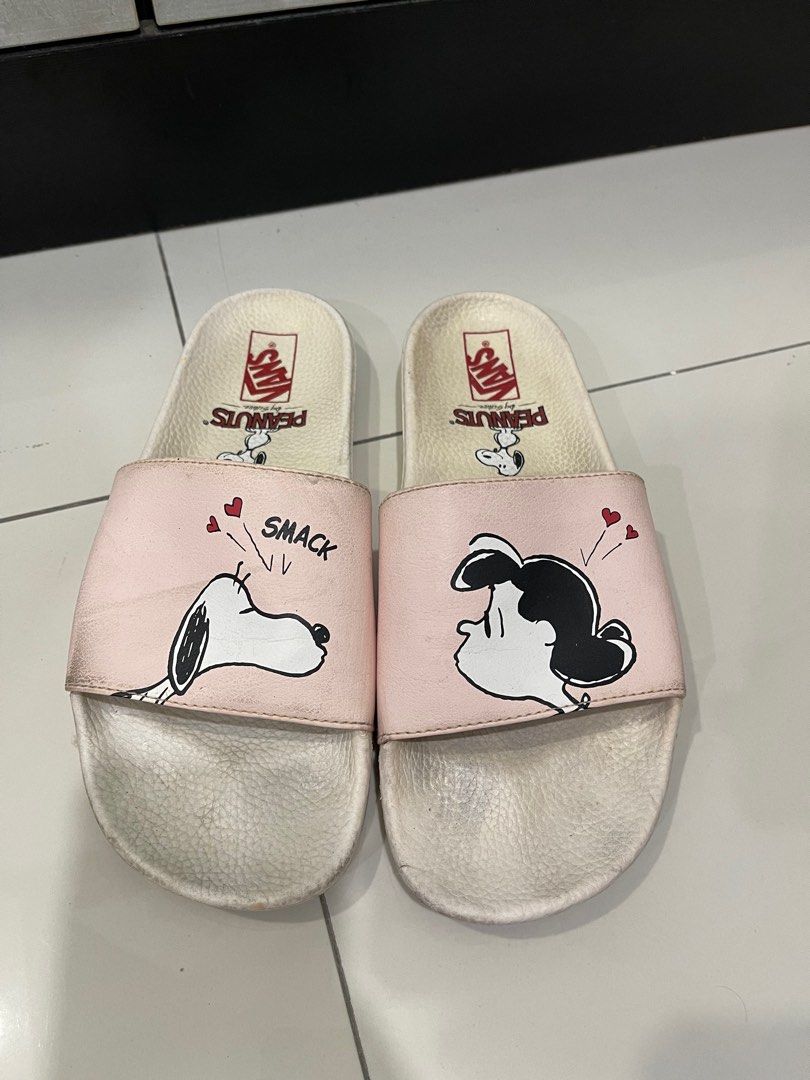 Vans peanuts slides hotsell