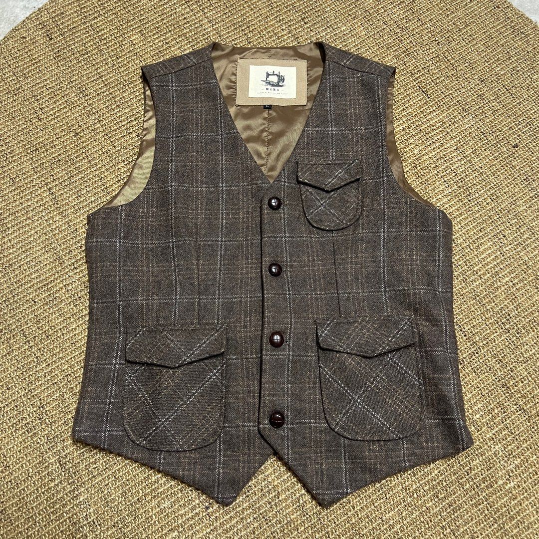 Vest old school style, Men's Fashion, Tops & Sets, Vests on Carousell