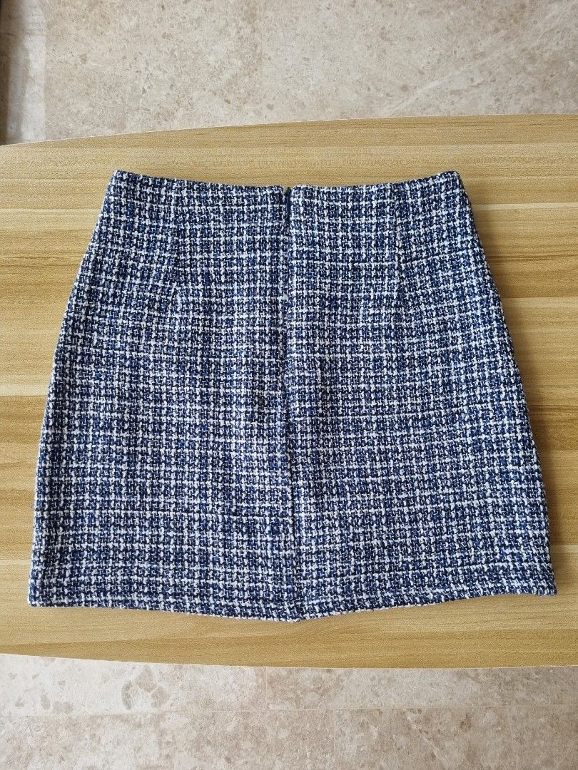 Zalora Tweed Mini Skirt Women s Fashion Bottoms Skirts on Carousell