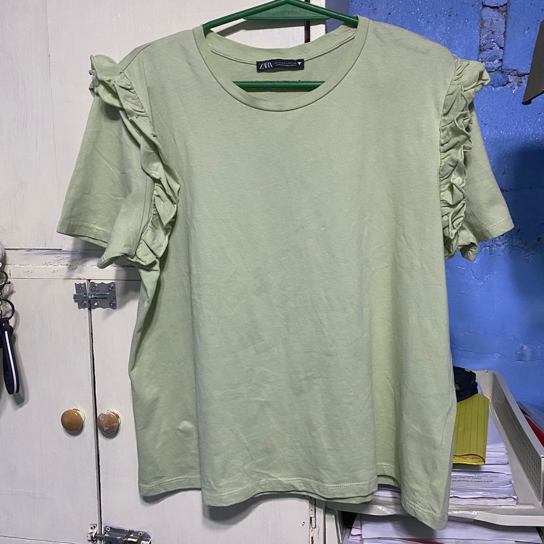 ZARA Sage Green Ruffled Sleeveless Top, Women's Fashion, Tops, Blouses