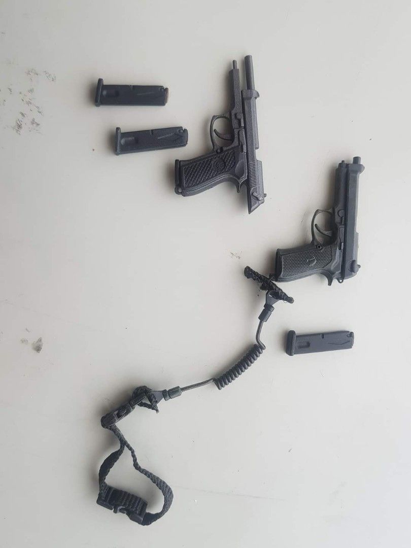 1/6 accessories (Category: Figurines & Statues) located in Quezon City. Submitted by nrthstr (Listing ID 1213220756, Image 2). Description: Miscellaneous parted out parts from Hot Toys, Soldier Story etc. What you see is what you get, with some bonus minor accessories. No trades, completely quitting. Cash basis sale only. Meets will strictly be at my convenience, Gcash, bank transfers for payments. Lalamove or Grab for item retrival..