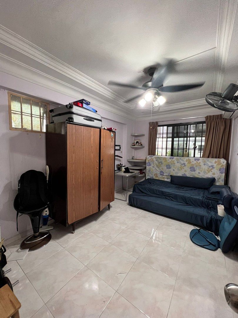 705 Jurong West Street 71 near pioneer mrt, Property, Rentals, Room
