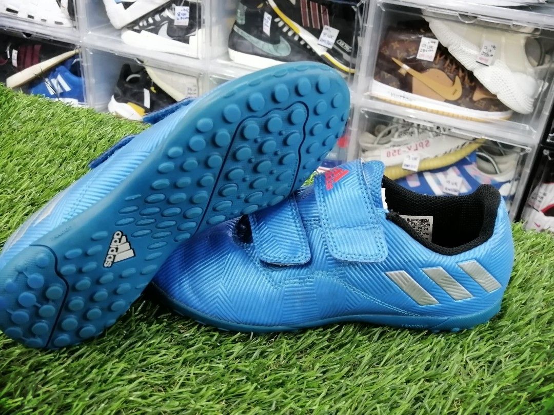 Adidas Messi Futsal Budak 34eur 21cm Sports Equipment Sports Games Racket Ball Sports on Carousell