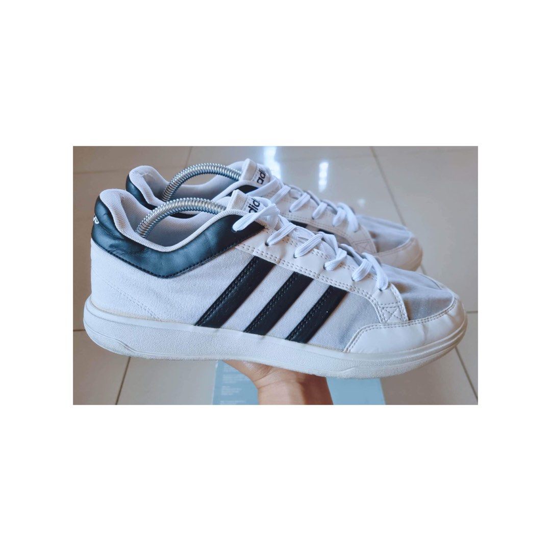 Adidas sneakers • US10 / Eur 44 / 27cm, Men's Fashion, Footwear, Sneakers  on Carousell