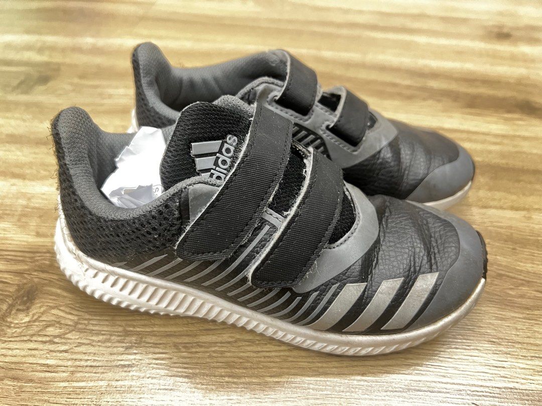 Adidas hot sale cf quesa