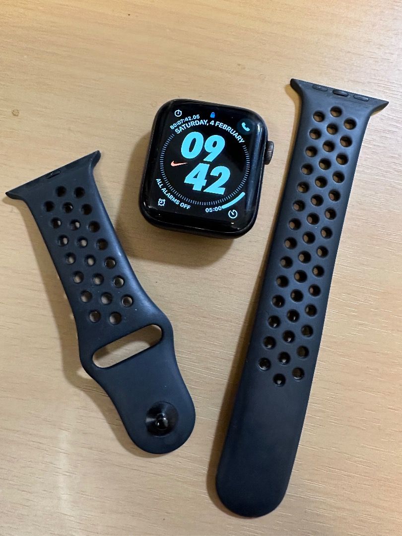 Apple Watch Nike S5 44mm Space Grey Aluminium Cellular, 手提電話