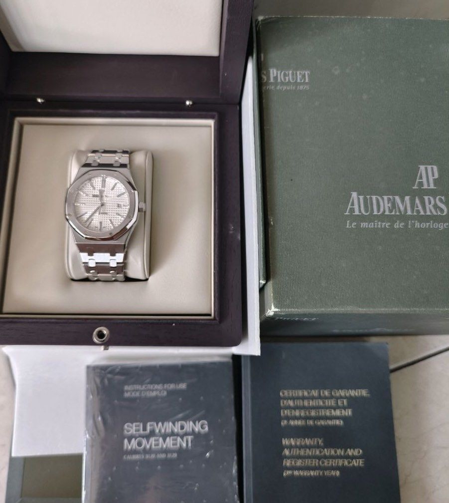 Audemars Piguet Royal Oak White Silver 41mm Steel Bracelet Preowned 2015 Fullset