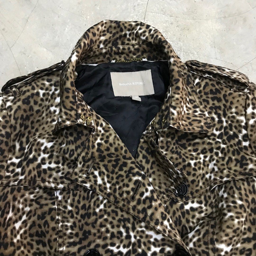 BANANA REPUBLIC DOUBLE COLLAR JACKET LEOPARD Women s Fashion Coats Jackets and Outerwear on Carousell