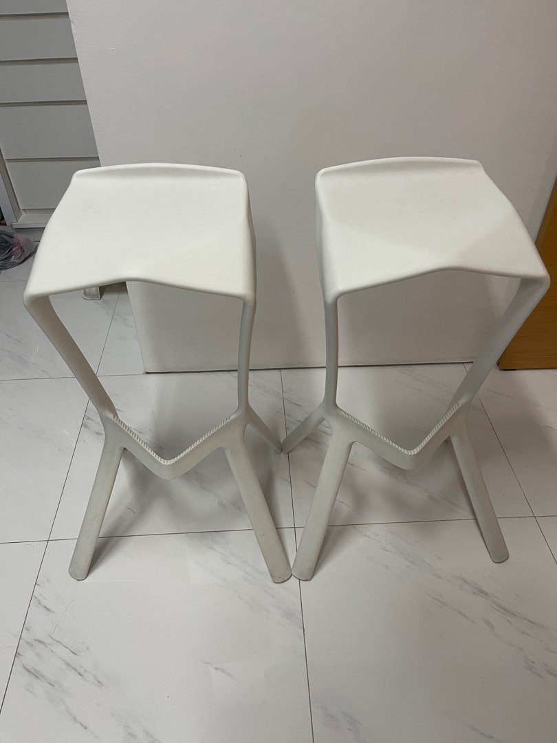 Bar counter chair, Furniture & Home Living, Furniture, Chairs on Carousell