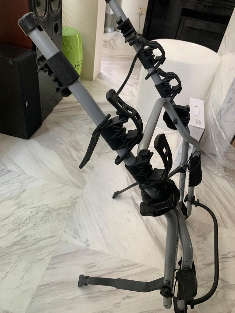 Bike rack Thule clip on 3 bike hanging rack., Sports Equipment