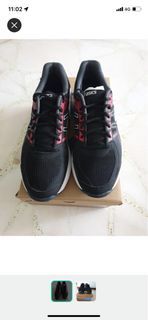 Black Red ASICS Sports Shoes (US10)