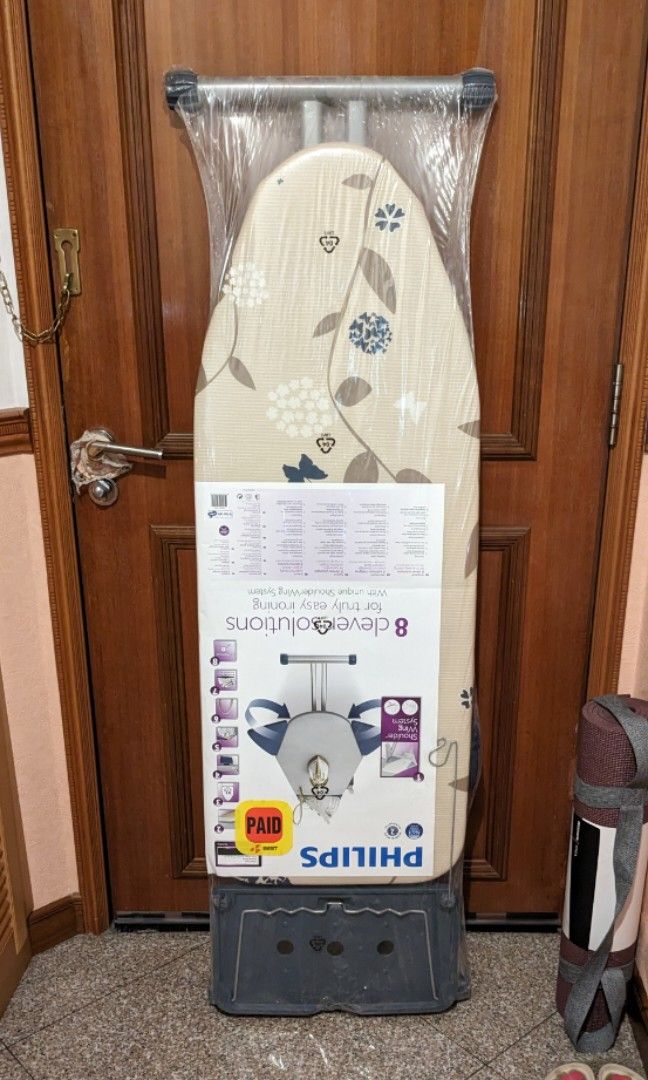 BNIB PHILIPS Easy8 Ironing board GC240/05, TV & Home Appliances, Irons