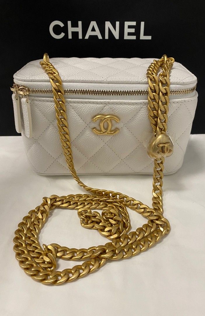 Chanel Peach Quilted Caviar Mini Vanity Case With Chain And Small Curvy Cosmetic  Pouch Gold Hardware, 2023 Available For Immediate Sale At Sotheby's