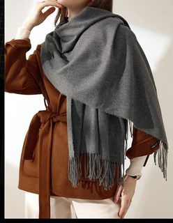 Brand new grey scarf