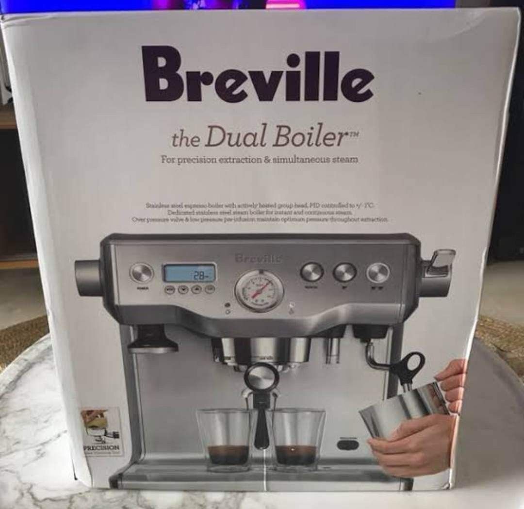 BREVILLE MODEL CSBES920 THE DUAL BROILER, TV & Home Appliances