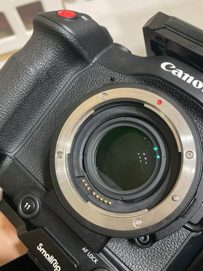 Canon EOS C70 +Mount Adapter EFEOS R 0.71x, Photography, Cameras on