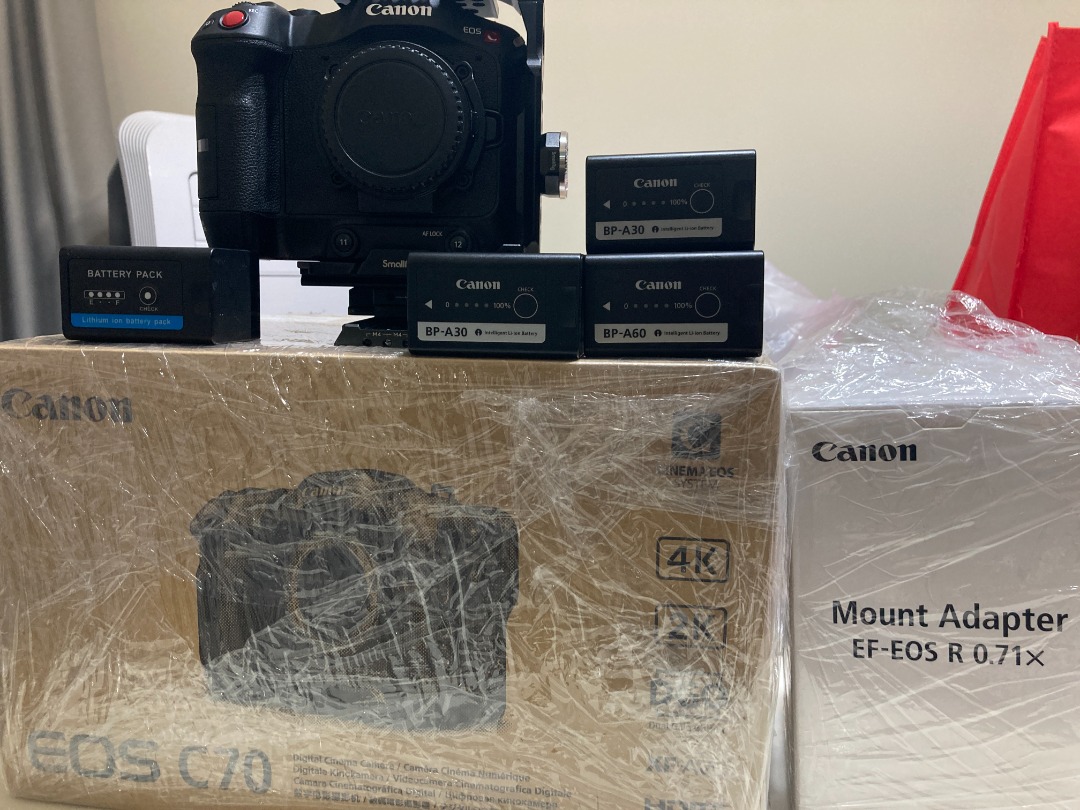 Canon EOS C70 +Mount Adapter EFEOS R 0.71x, Photography, Cameras on