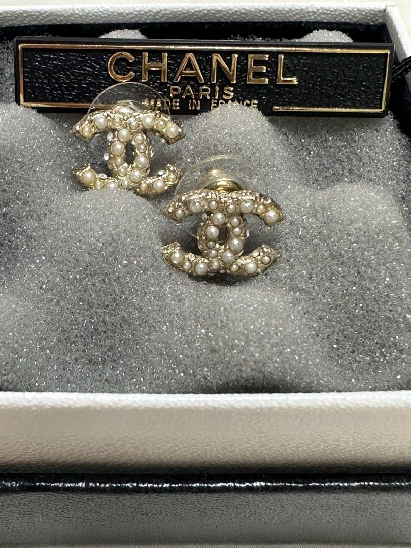 Tiny deals chanel earrings
