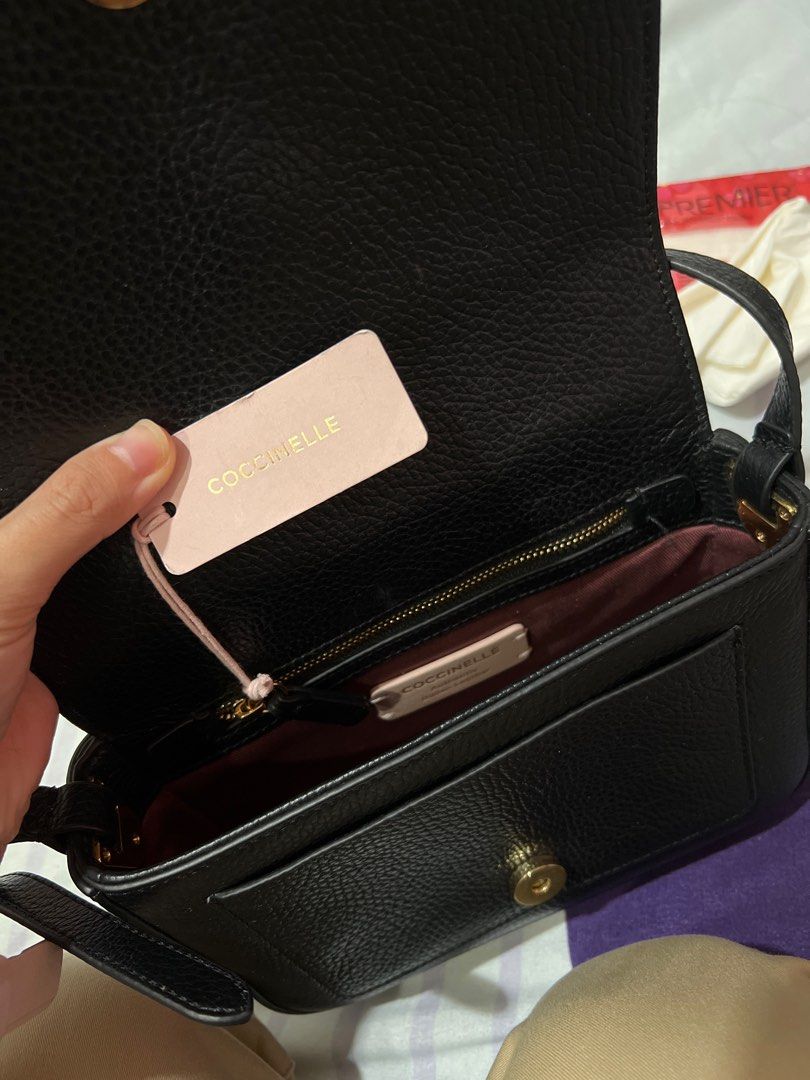Coccinelle sales wallet price